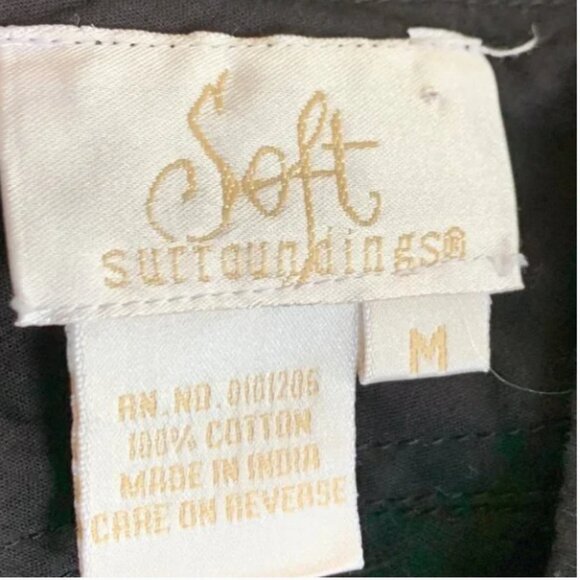 Soft Surroundings Black Embroidered Peacock Floral Tank Top Size Medium - Picture 7 of 8